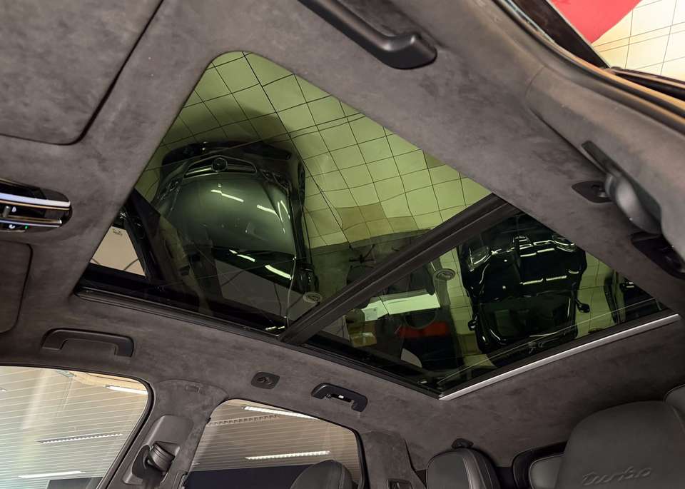 Porsche Cayenne - Imagem 16