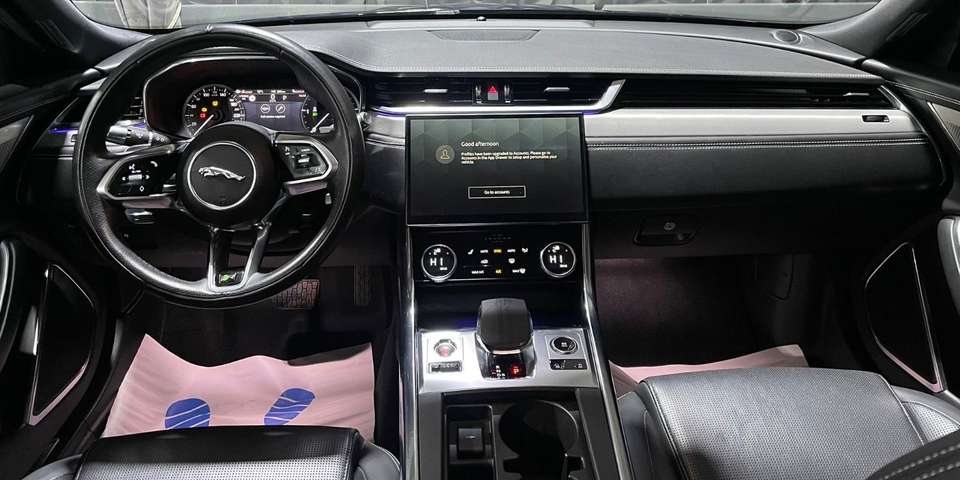 Jaguar XF - Imagem 14