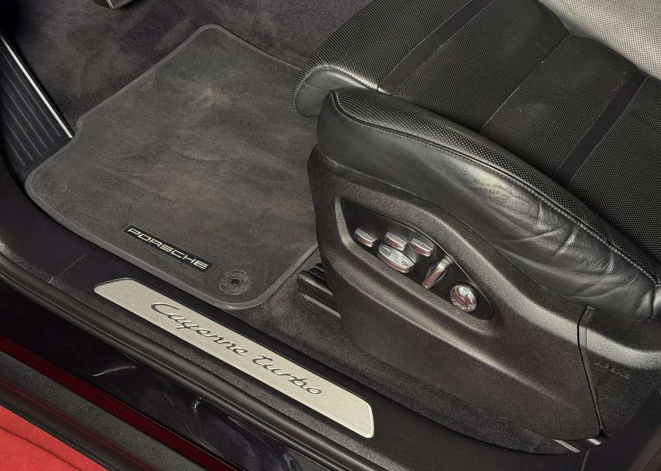 Porsche Cayenne - Imagem 18