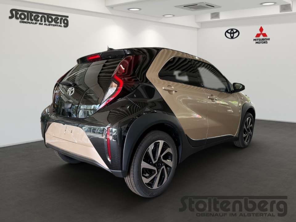 Toyota Aygo X - Imagem 5