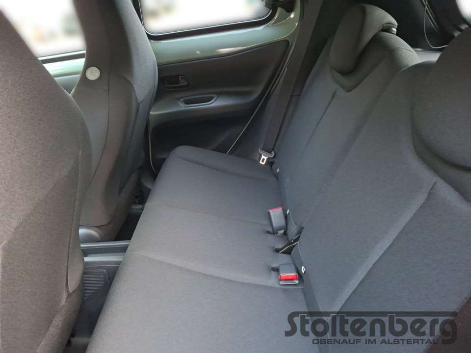 Toyota Aygo X - Imagem 13