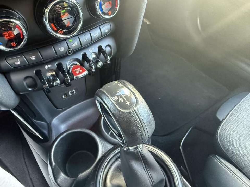 MINI Cooper D - Imagem 12