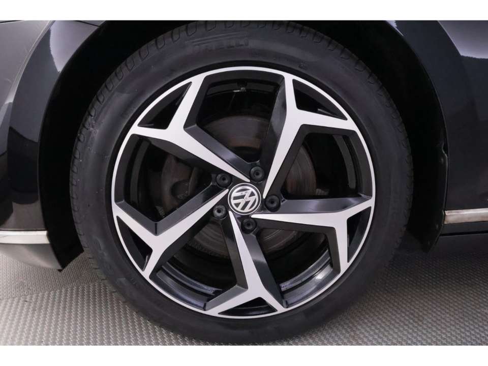 Volkswagen Passat Variant - Imagem 15