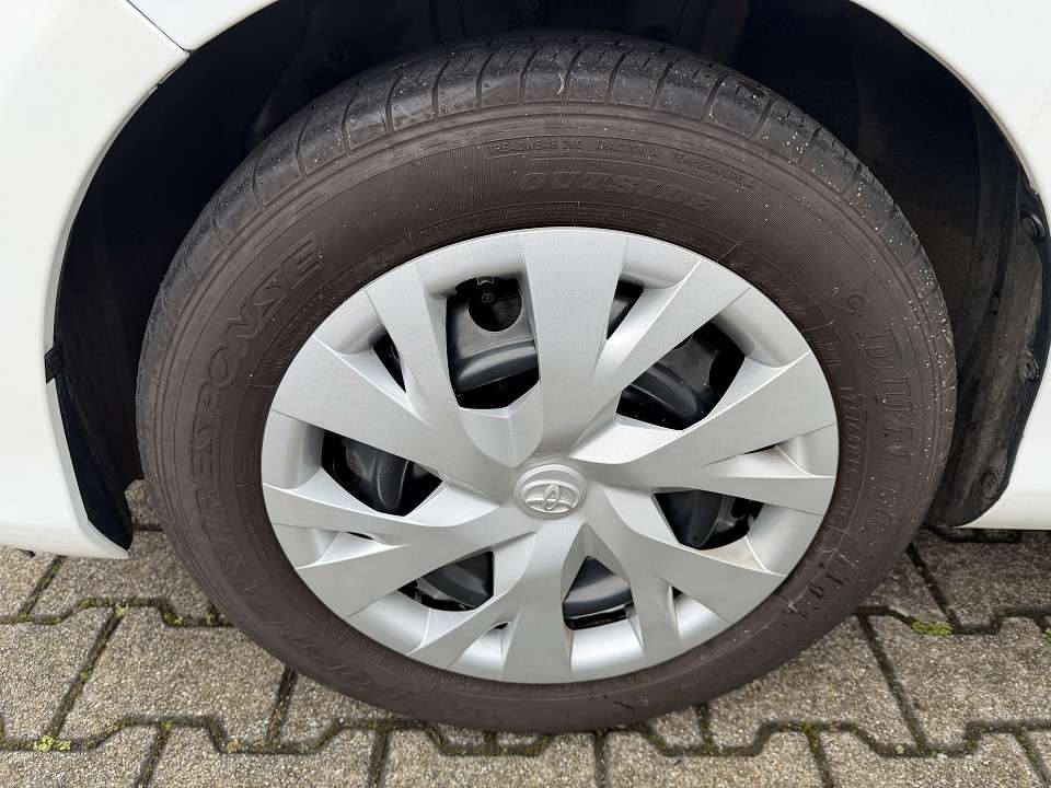 Toyota Yaris - Imagem 12