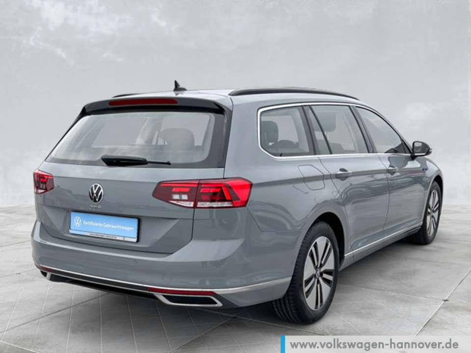 Volkswagen Passat Variant - Imagem 5
