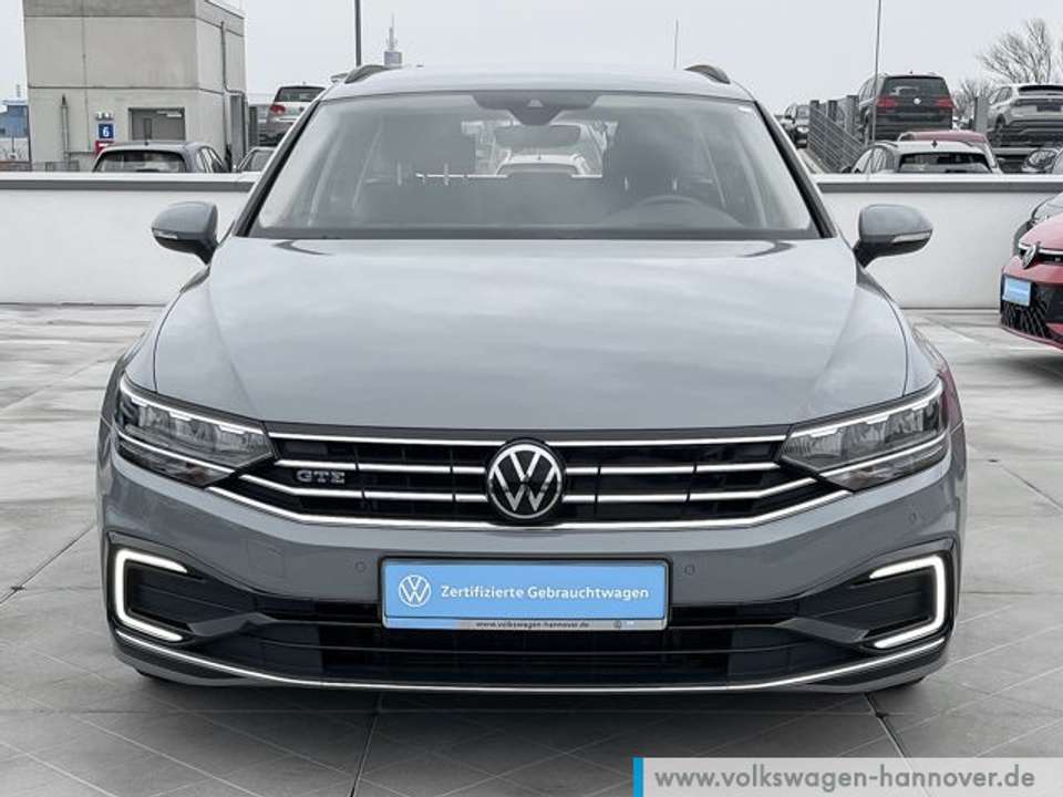 Volkswagen Passat Variant - Imagem 12