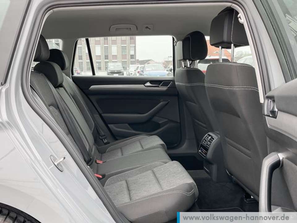 Volkswagen Passat Variant - Imagem 13