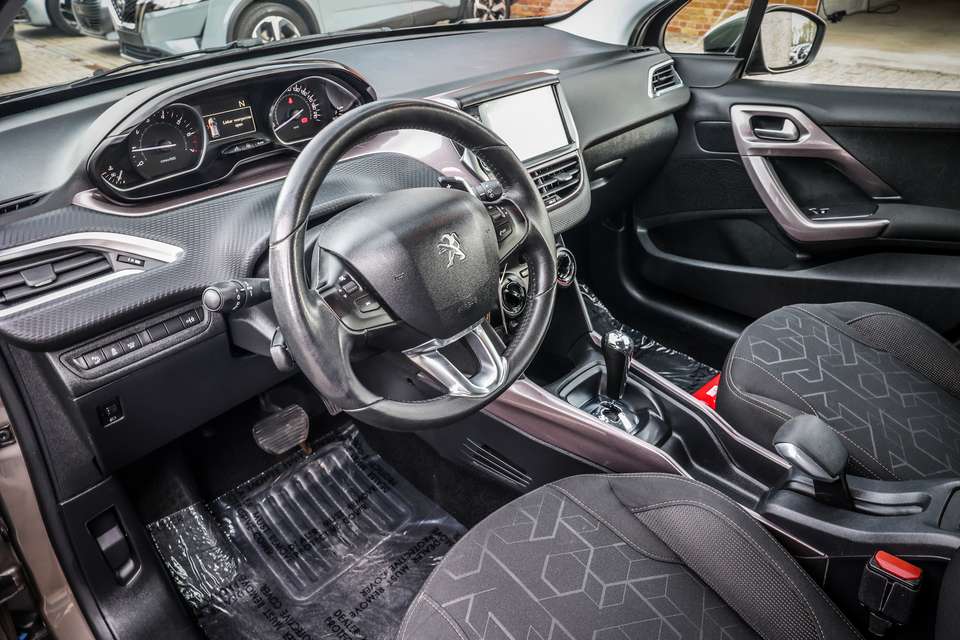 Peugeot 2008 - Imagem 9