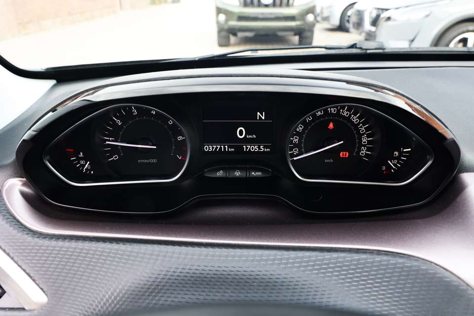 Peugeot 2008 - Imagem 12