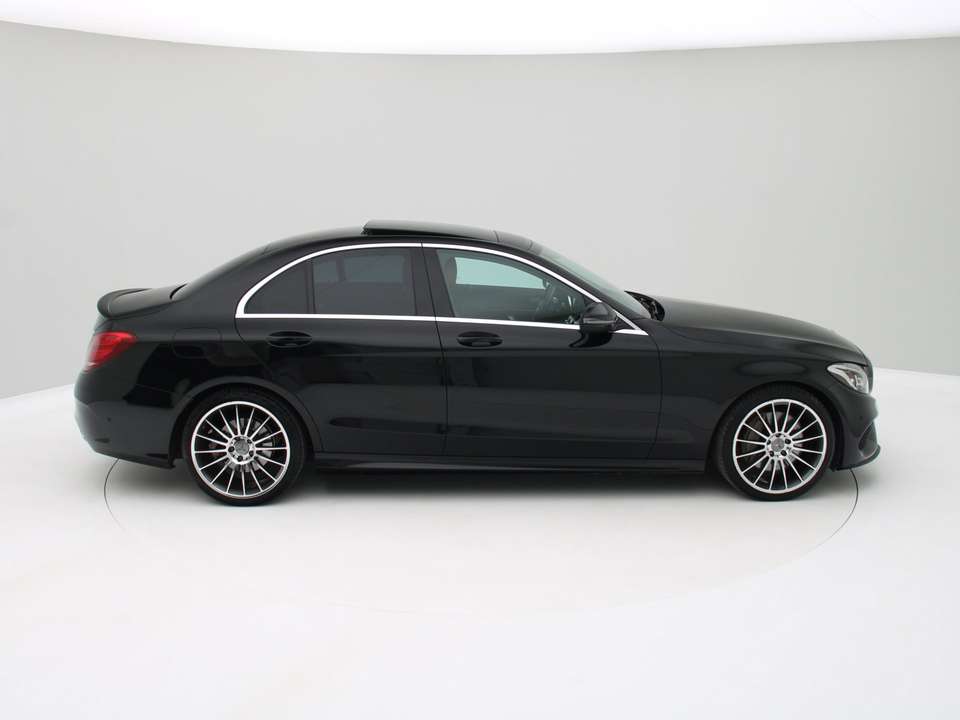 Mercedes-Benz C 350 - Imagem 6