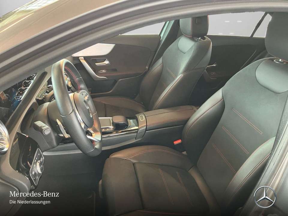 Mercedes-Benz A 200 - Imagem 11