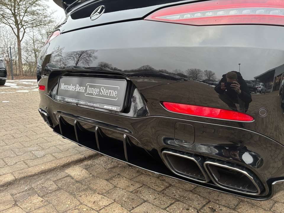 Mercedes-Benz AMG GT - Imagem 12