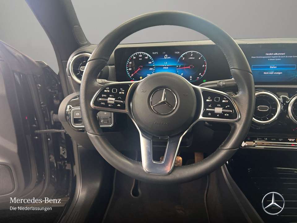 Mercedes-Benz CLA 200 - Imagem 14