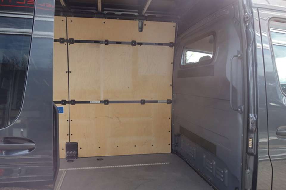 Mercedes-Benz Sprinter - Imagem 9