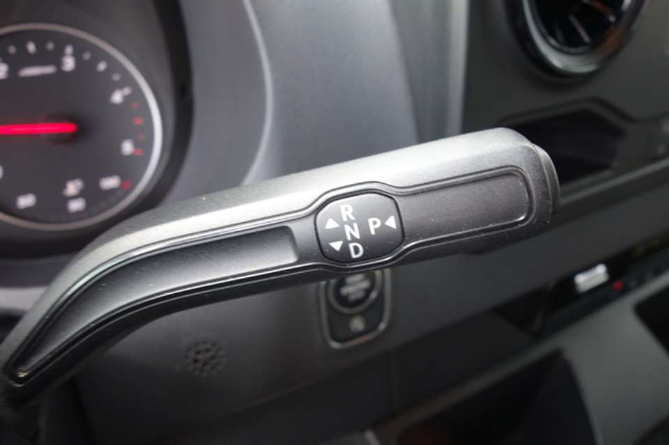 Mercedes-Benz Sprinter - Imagem 11