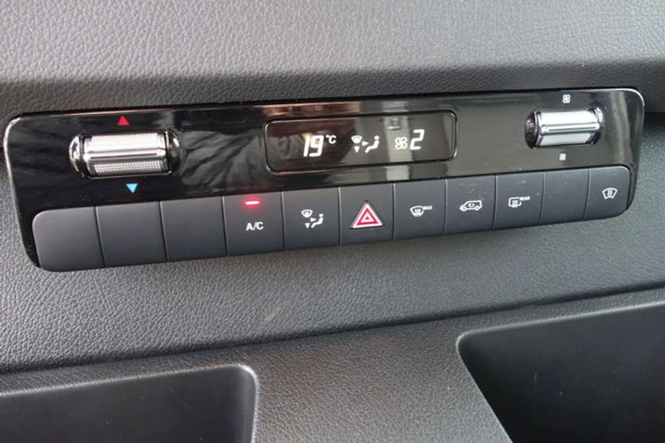 Mercedes-Benz Sprinter - Imagem 12