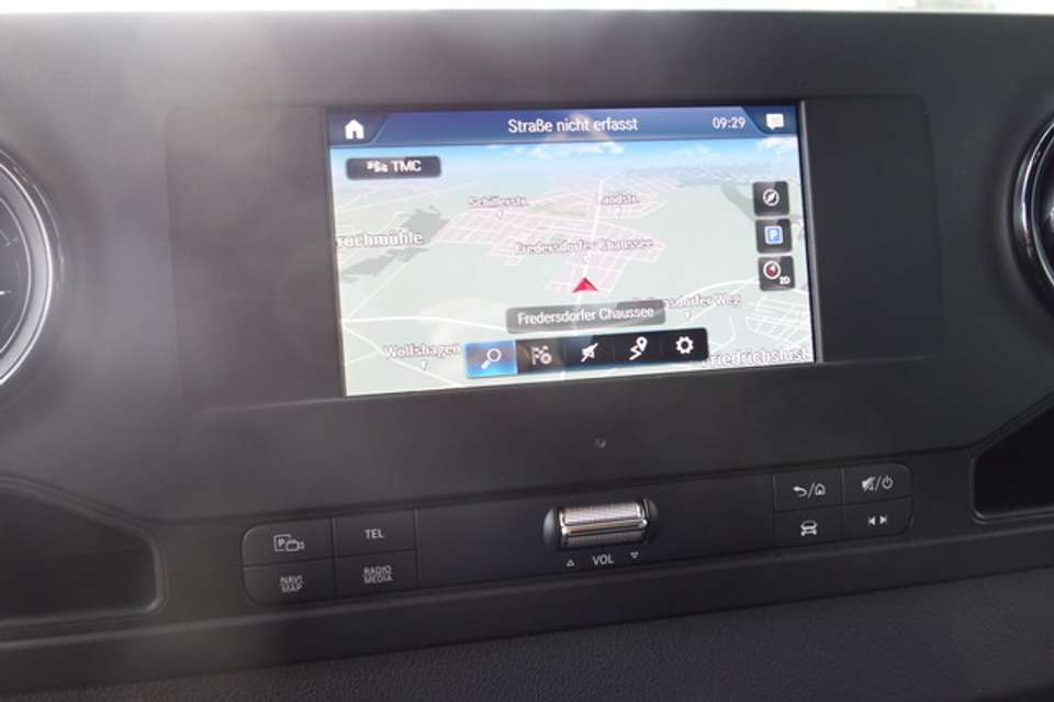 Mercedes-Benz Sprinter - Imagem 13