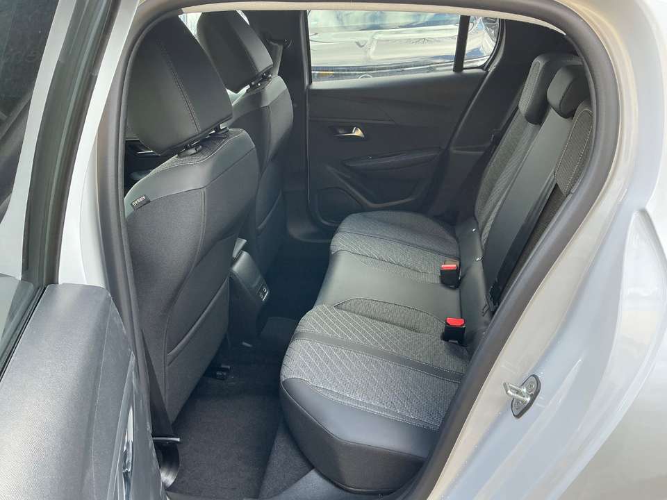 Peugeot 208 - Imagem 10