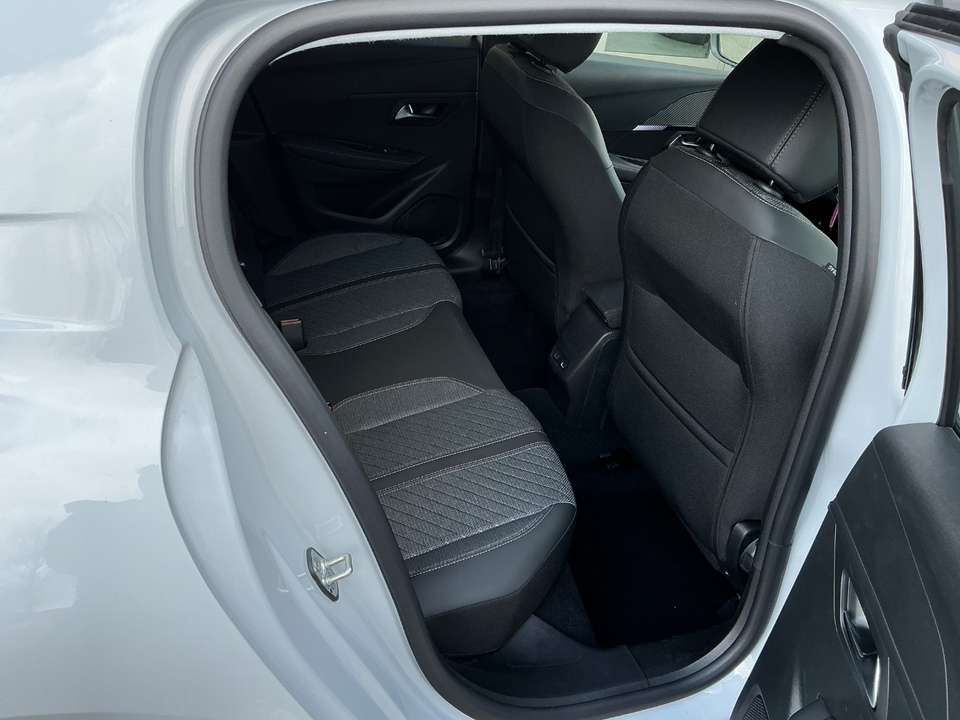 Peugeot 208 - Imagem 11