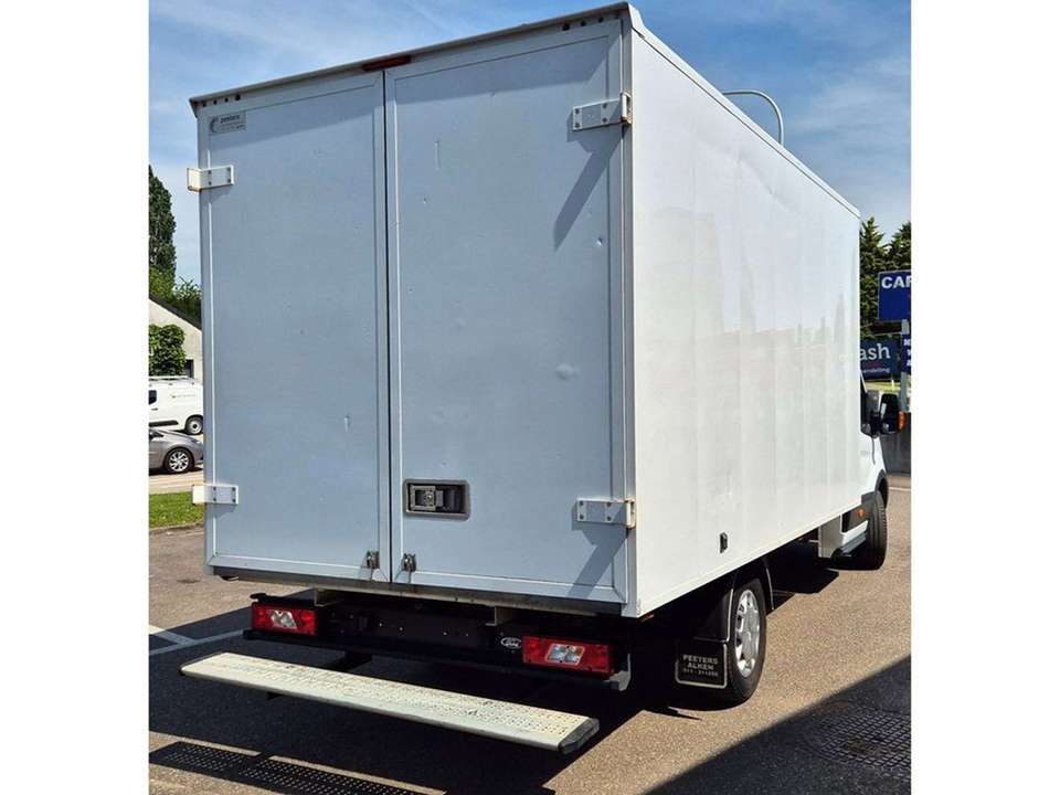 Ford E-Transit - Imagem 2