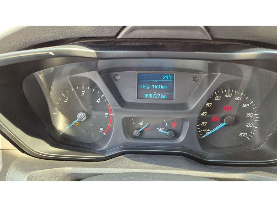 Ford E-Transit - Imagem 11