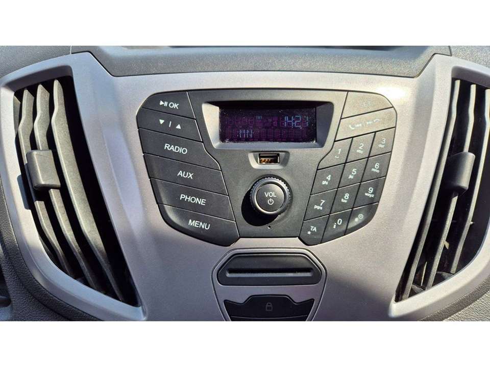 Ford E-Transit - Imagem 13