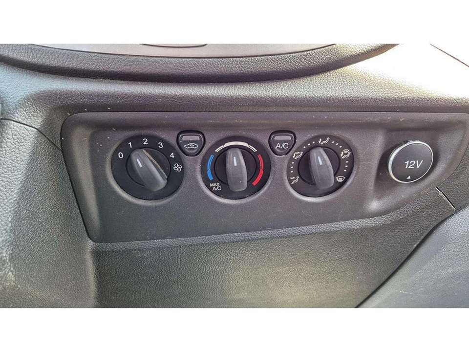 Ford E-Transit - Imagem 14