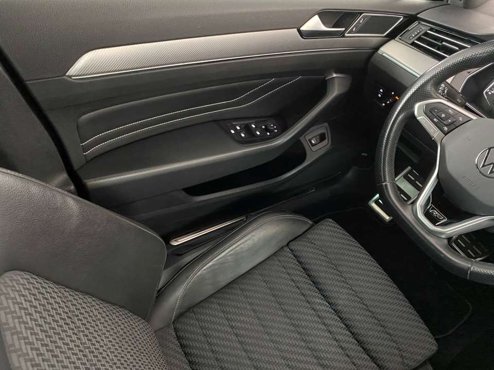 Volkswagen Passat Variant - Imagem 12