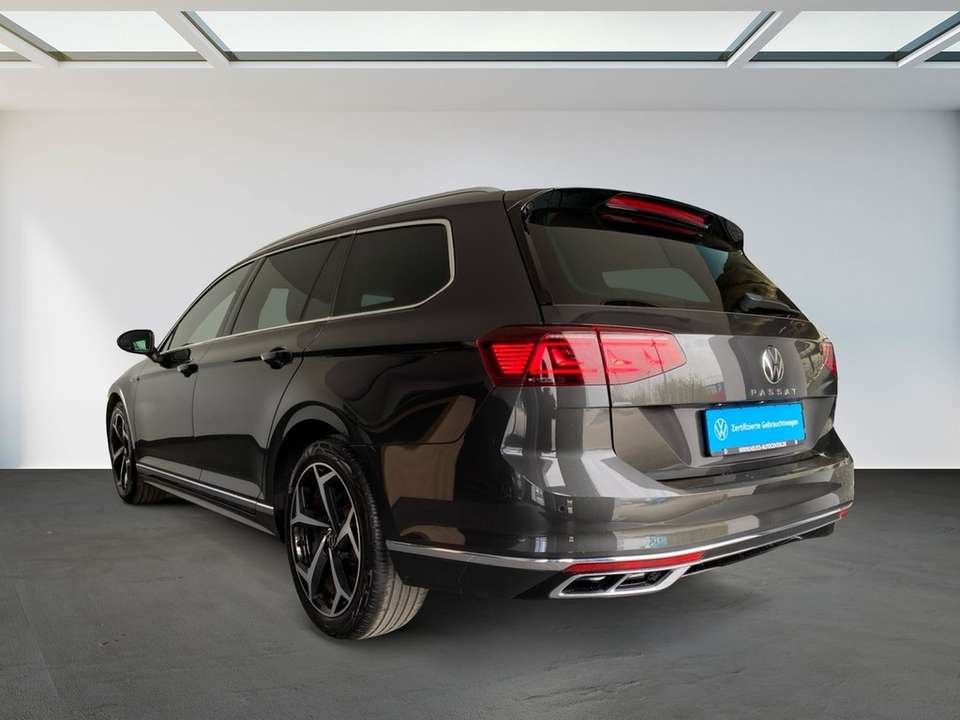 Volkswagen Passat Variant - Imagem 14