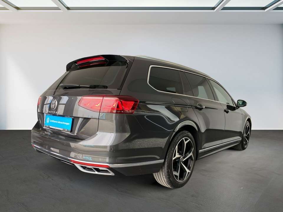 Volkswagen Passat Variant - Imagem 15