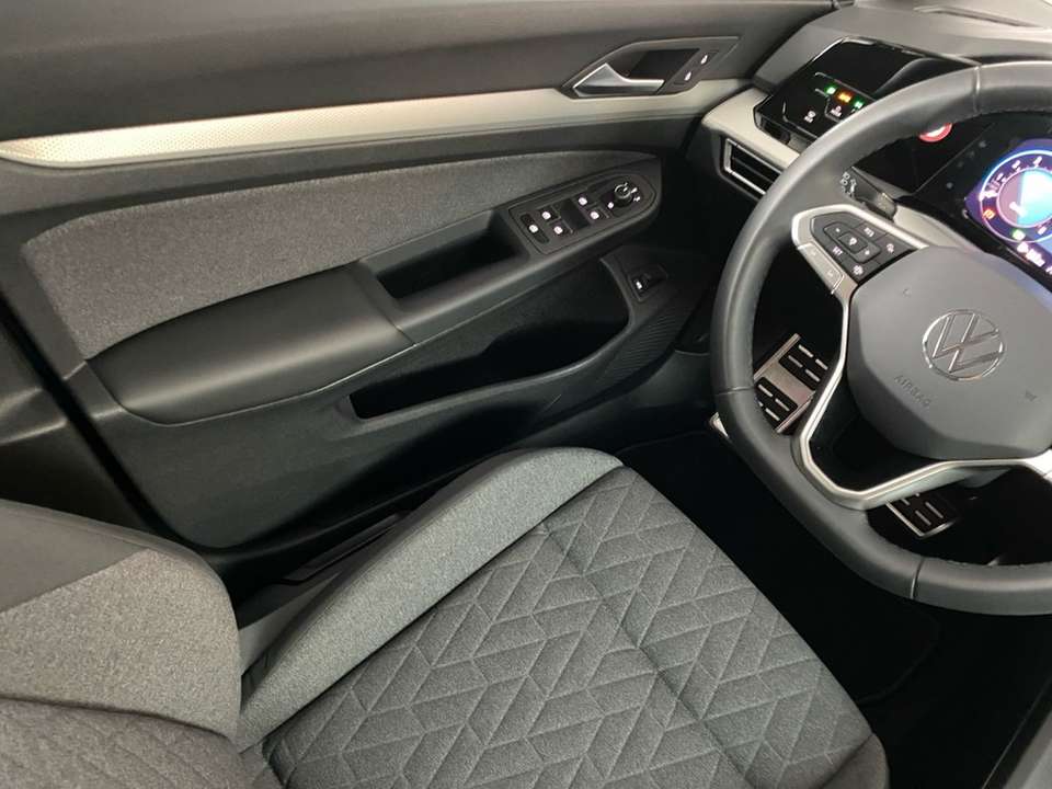 Volkswagen Golf Variant - Imagem 14