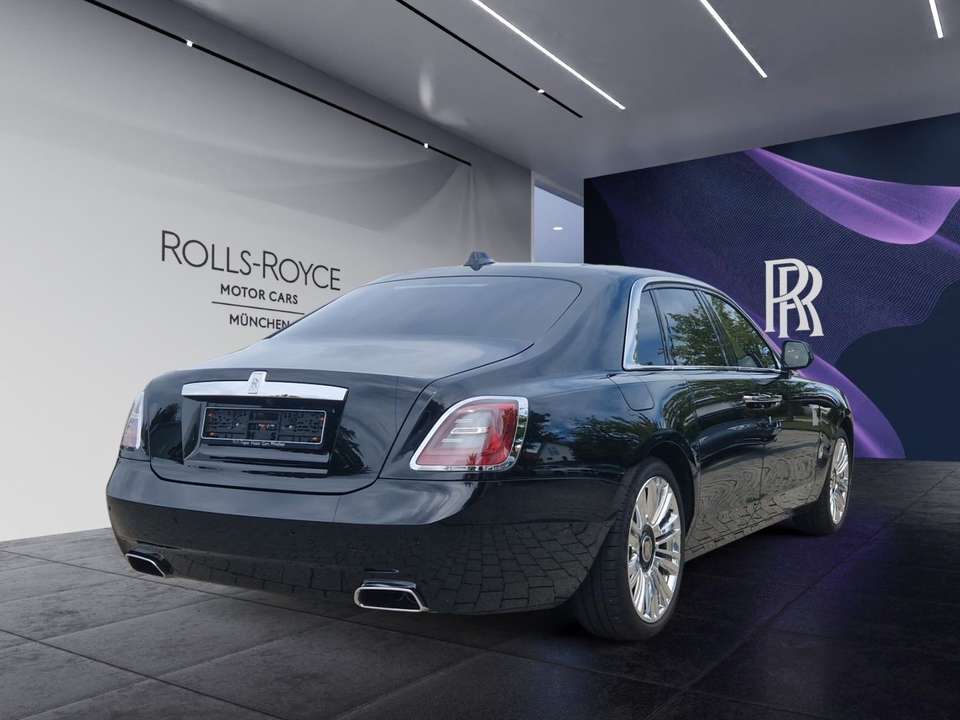 Rolls-Royce Ghost - Imagem 4
