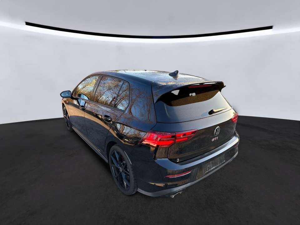 Volkswagen Golf - Imagem 3