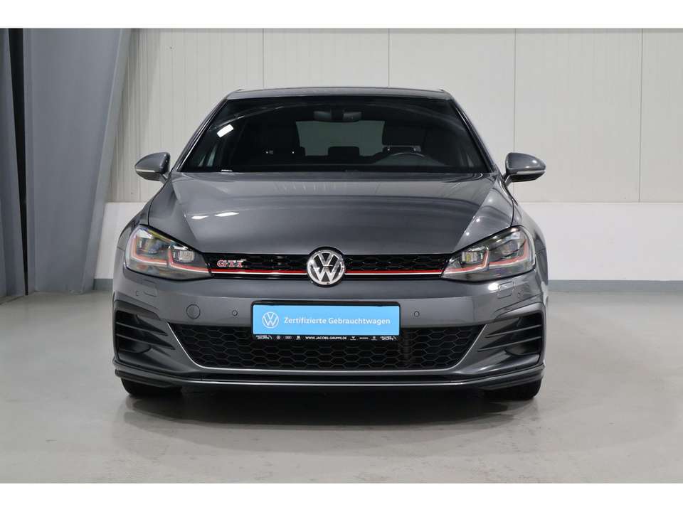 Volkswagen Golf - Imagem 2