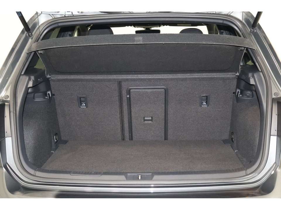 Volkswagen Golf - Imagem 7