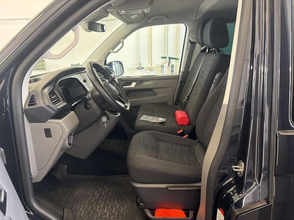 Volkswagen T6.1 Caravelle - Imagem 9