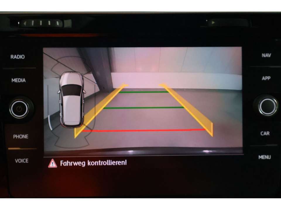 Volkswagen Golf - Imagem 13