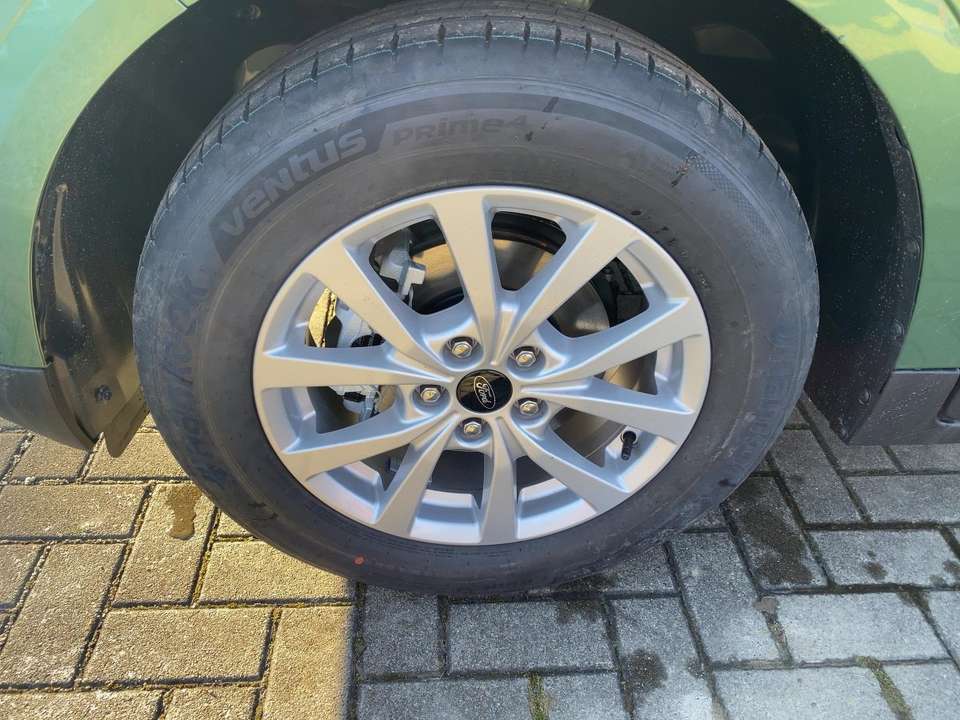 Ford Tourneo Courier - Imagem 13