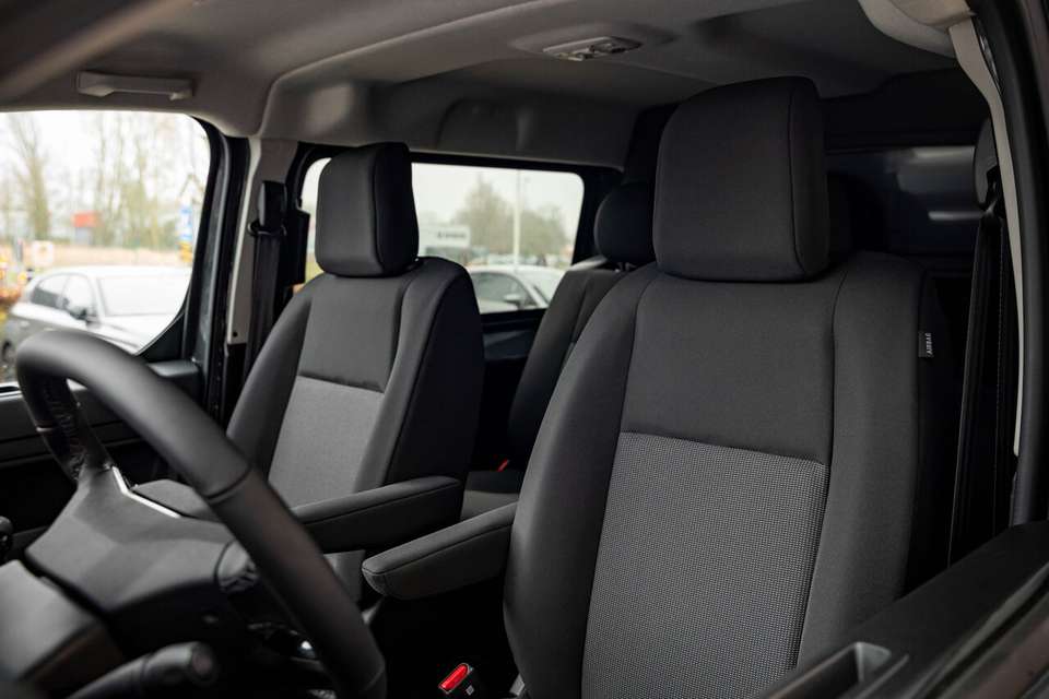 Opel Vivaro - Imagem 12