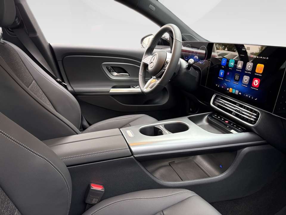 Mercedes-Benz CLA 180 - Imagem 10