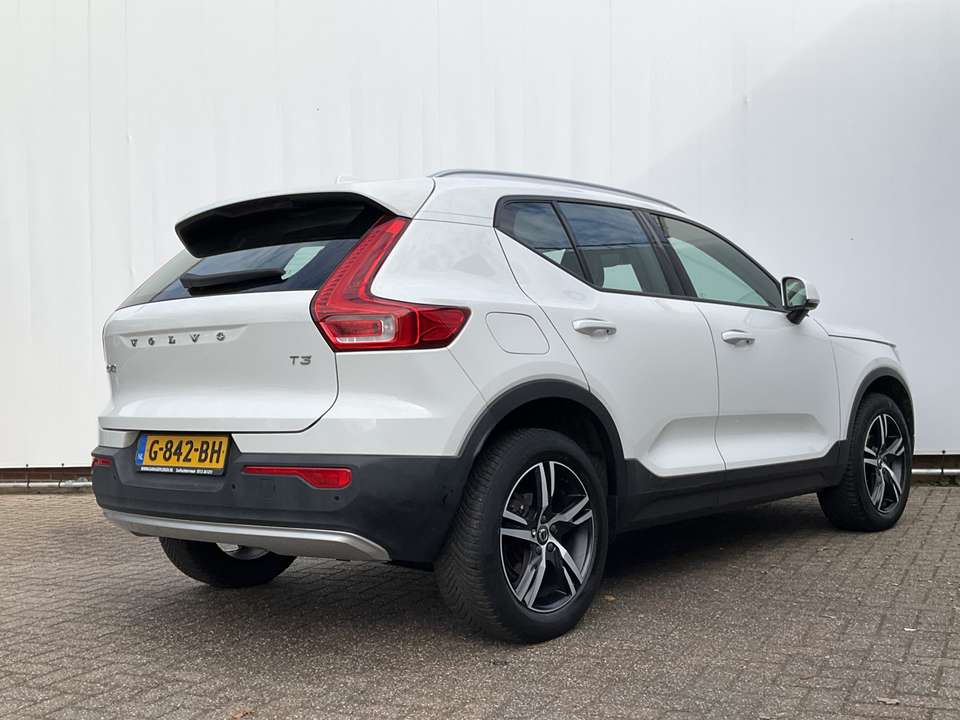 Volvo XC40 - Imagem 9