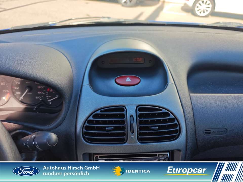 Peugeot 206 - Imagem 12