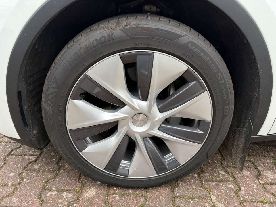 Tesla Model Y - Imagem 9