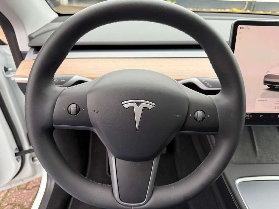Tesla Model Y - Imagem 10