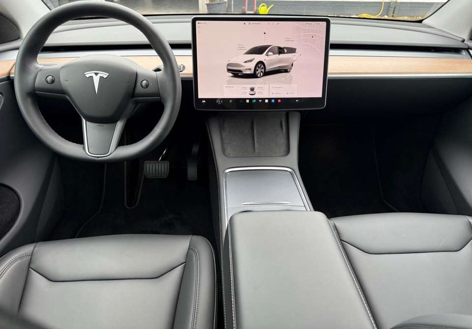 Tesla Model Y - Imagem 11