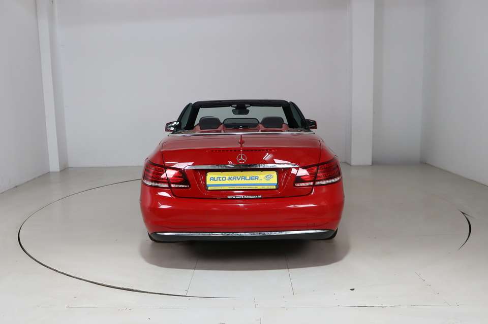 Mercedes-Benz E 200 - Imagem 9