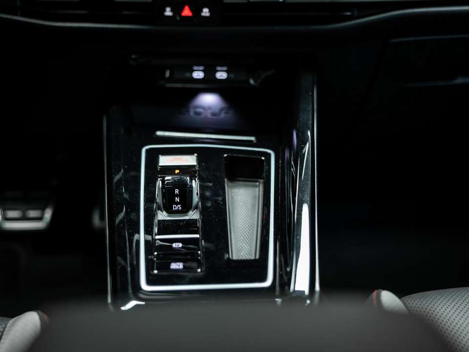 Volkswagen Golf GTI - Imagem 17