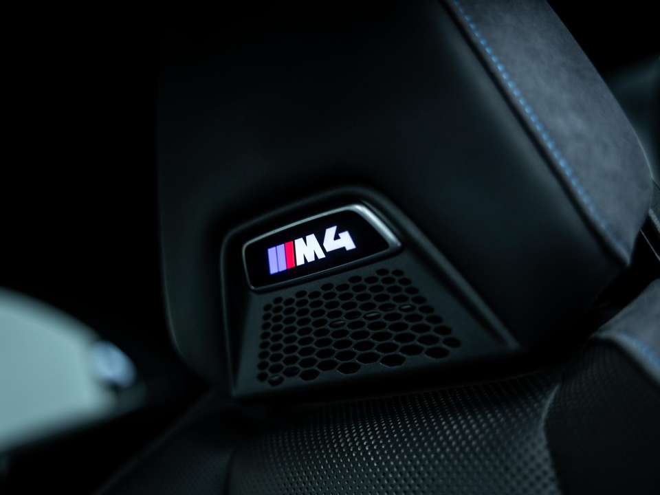 BMW M4 - Imagem 18