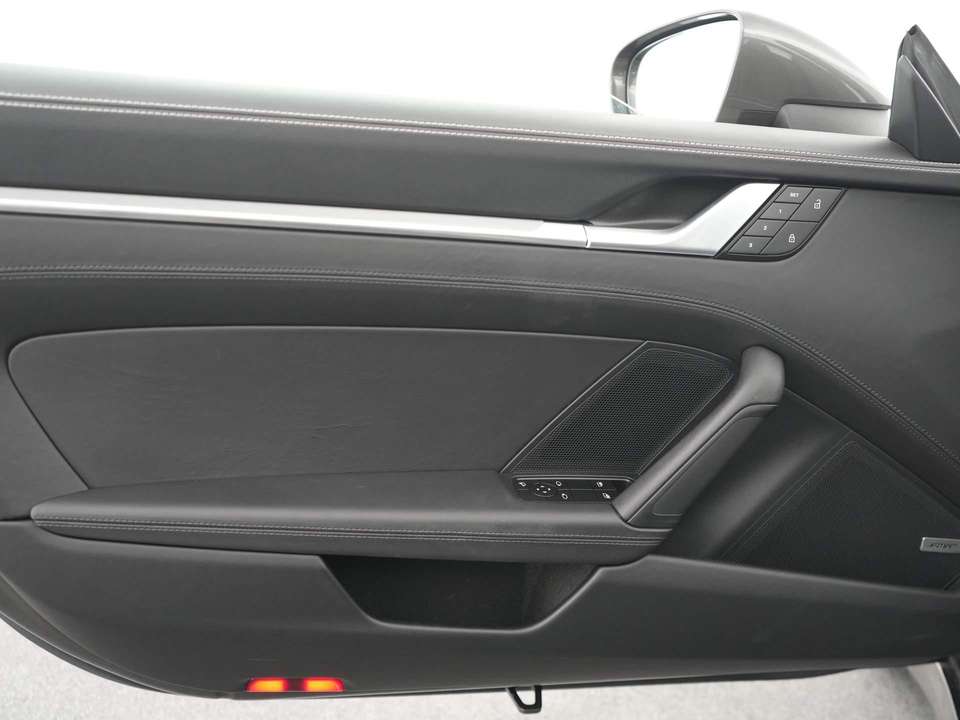 Porsche 992 - Imagem 13