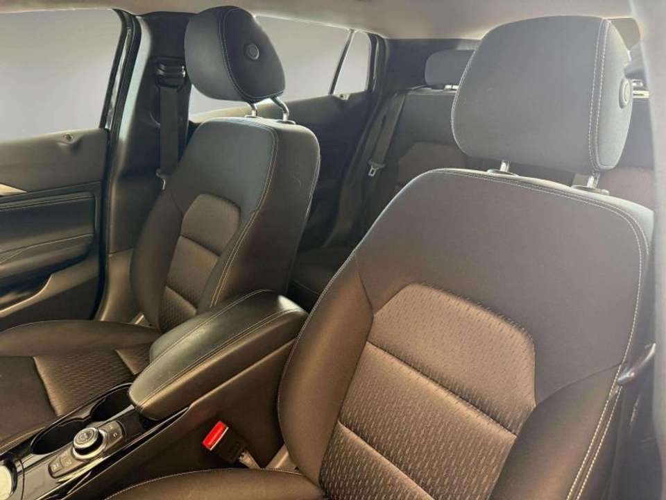 Infiniti Q30 - Imagem 5